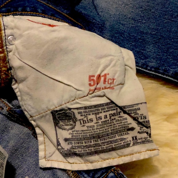 Vintage 501 cherry Levi’s - Picture 4 of 4